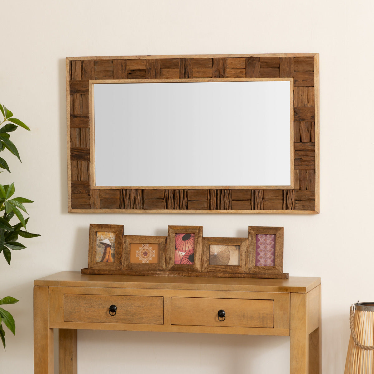 Miroir rectangulaire cadre en bois recyclé sculpté 70 x 115 cm