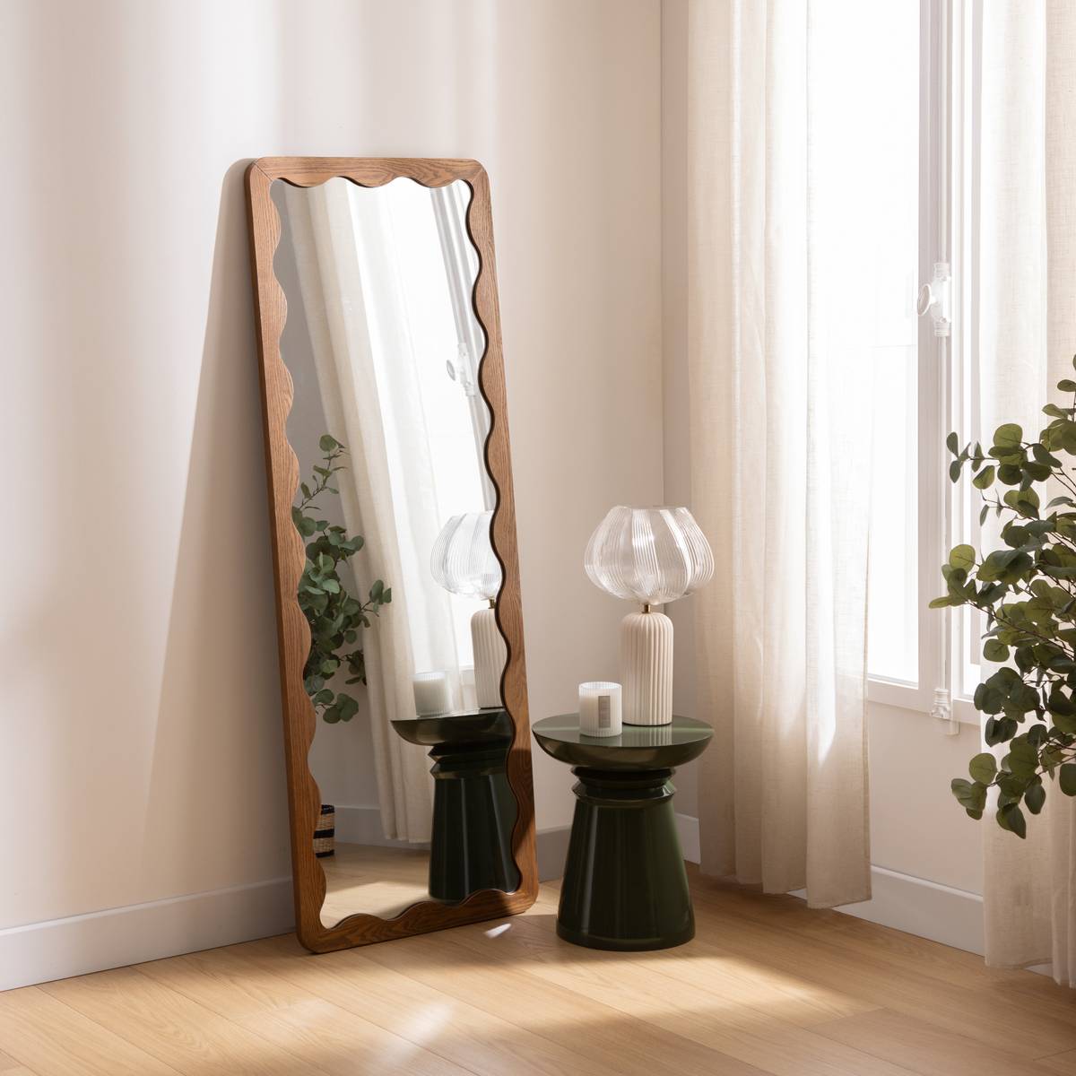 Grand miroir ondulé cadre bois marron 61 x 165 cm