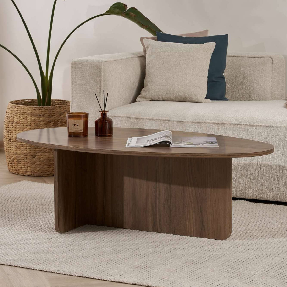 Table basse ovale effet bois foncé L120