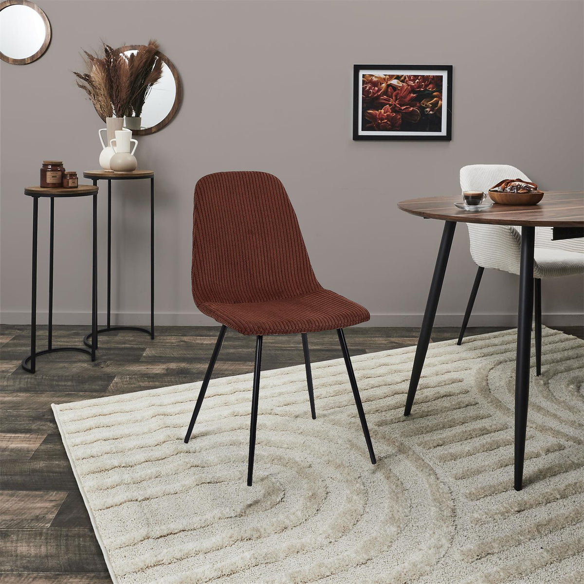 Lot de 4 chaises en velours côtelé terracotta pieds métal noir