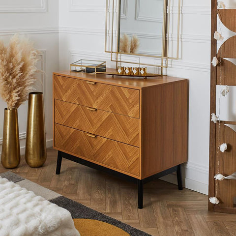 commode en bois effet chevron vintage