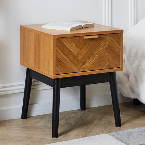 Chevet en bois effet chevron vintage