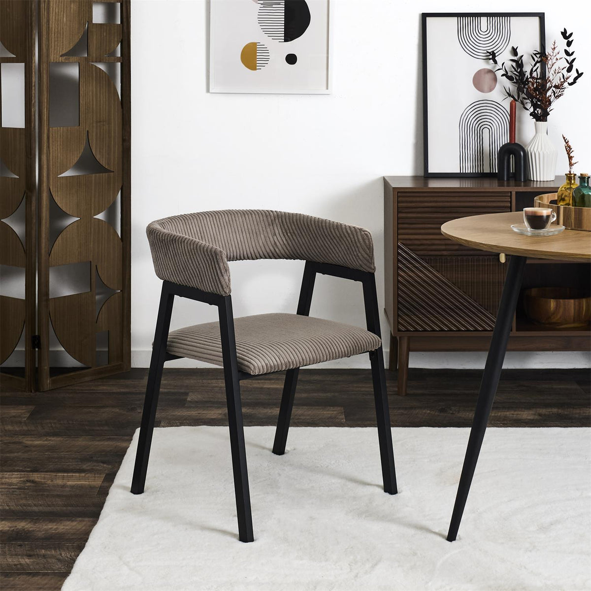 Lot de 2 chaises enveloppantes en velours côtelé taupe pieds métal noir
