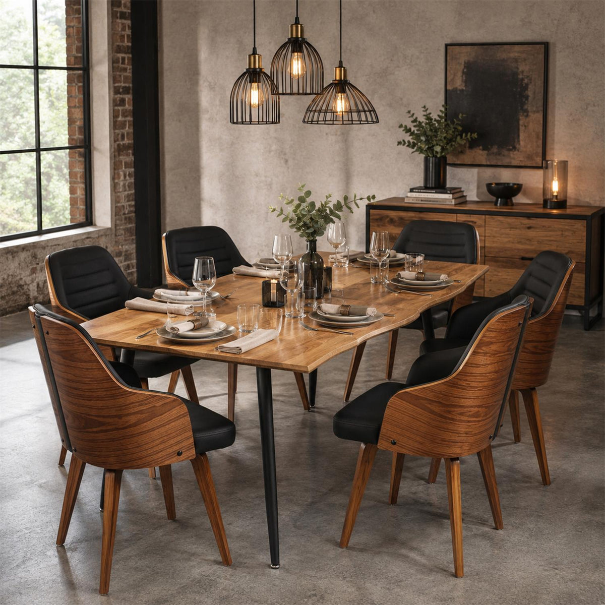Chaise de table rétro en simili cuir noir et coque effet bois