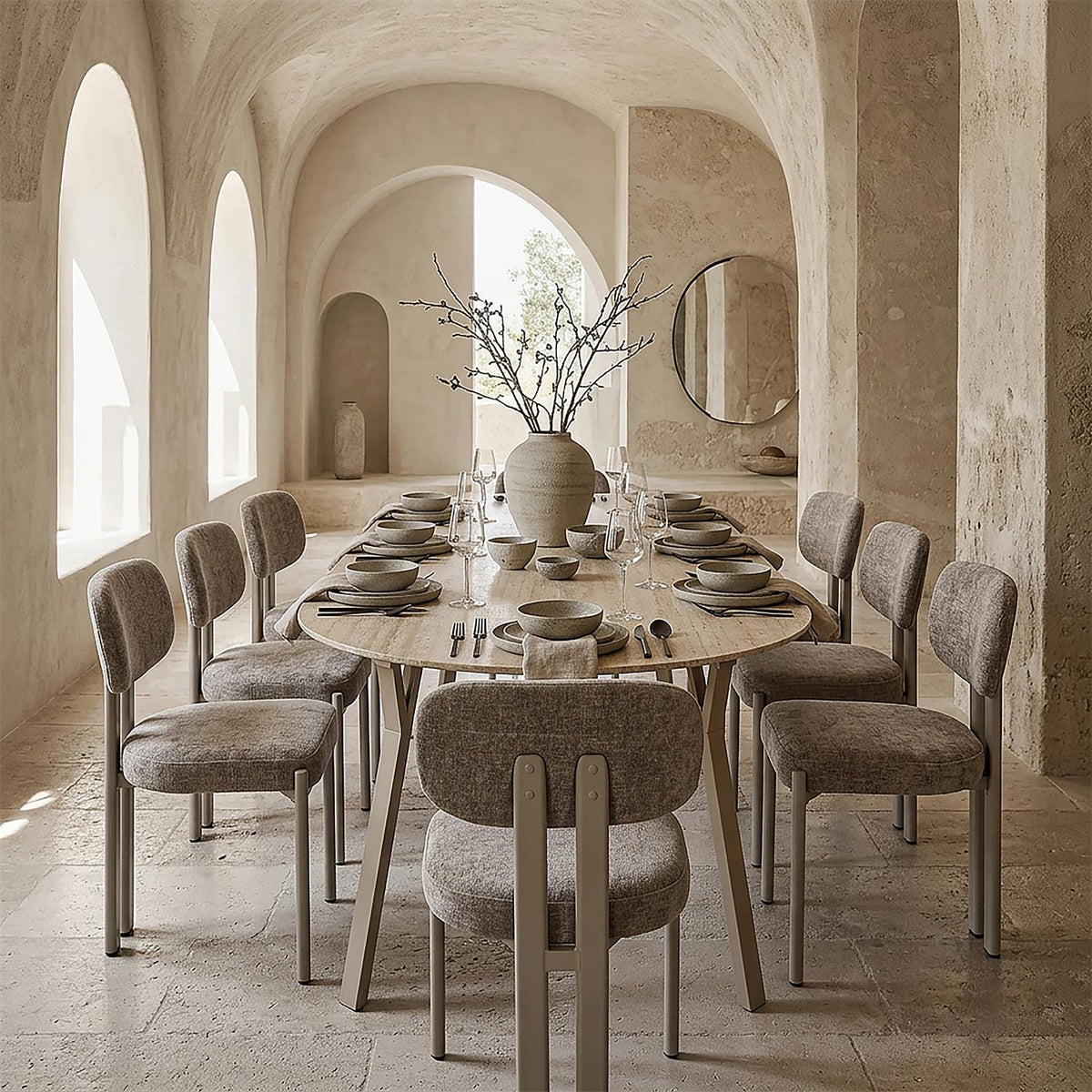 Lot de 2 chaises de table en tissu bouclette taupe pieds en métal