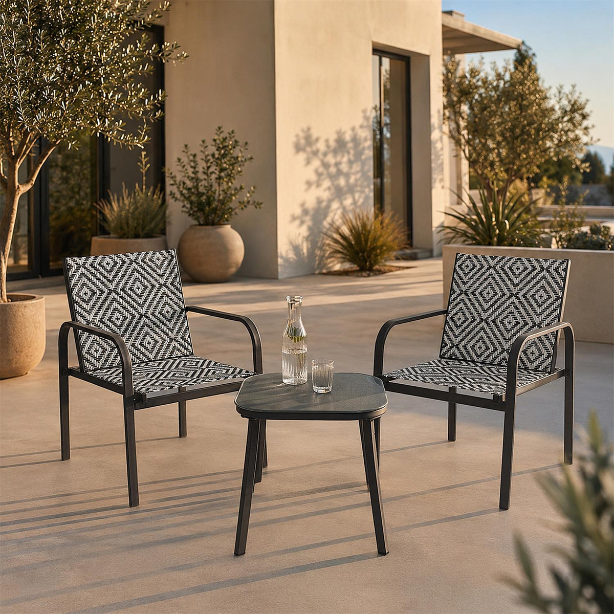 Salon de jardin 3 pièces 2 fauteuils et table basse motif géométrique gris