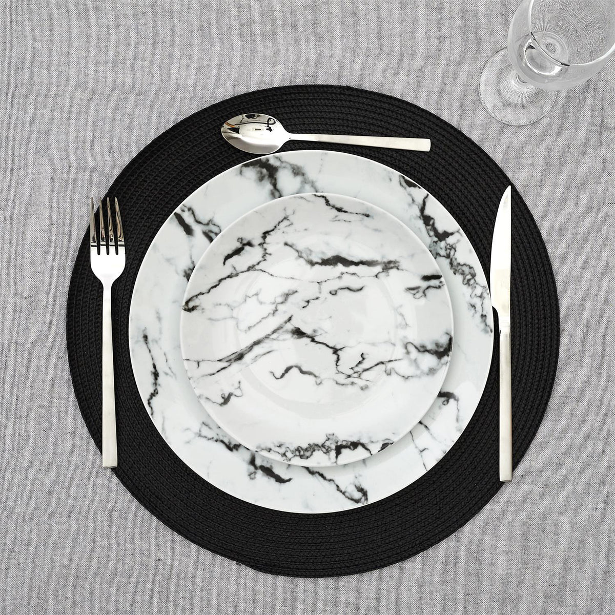 Assiette effet marbre blanche D27