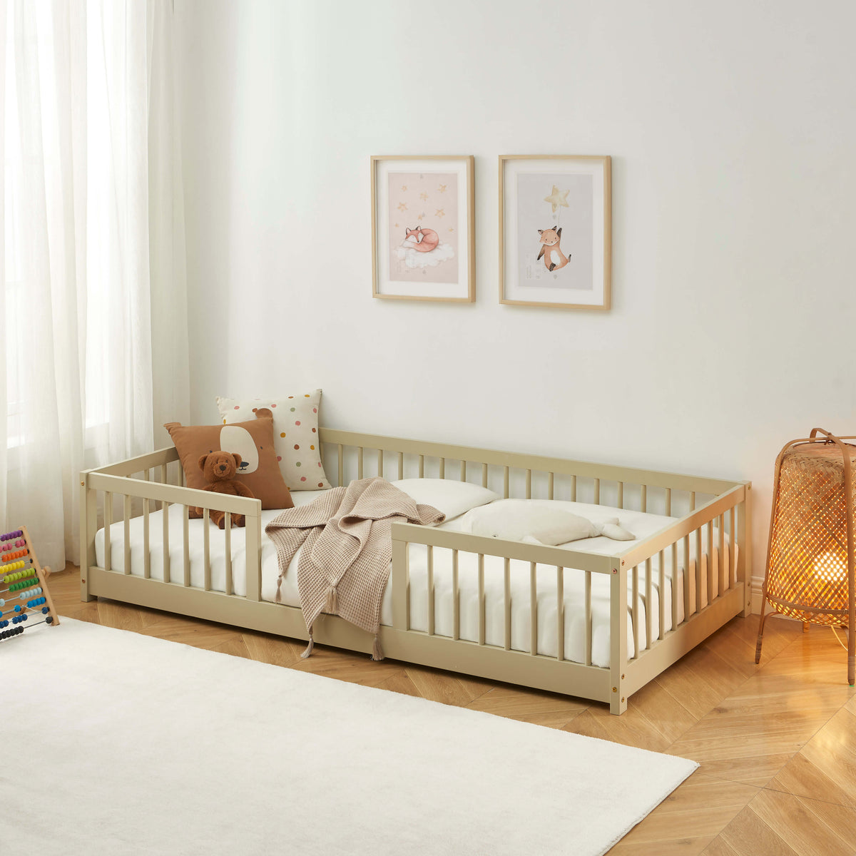 Lit enfant avec barrières pin massif beige 90x190 sommier inclus