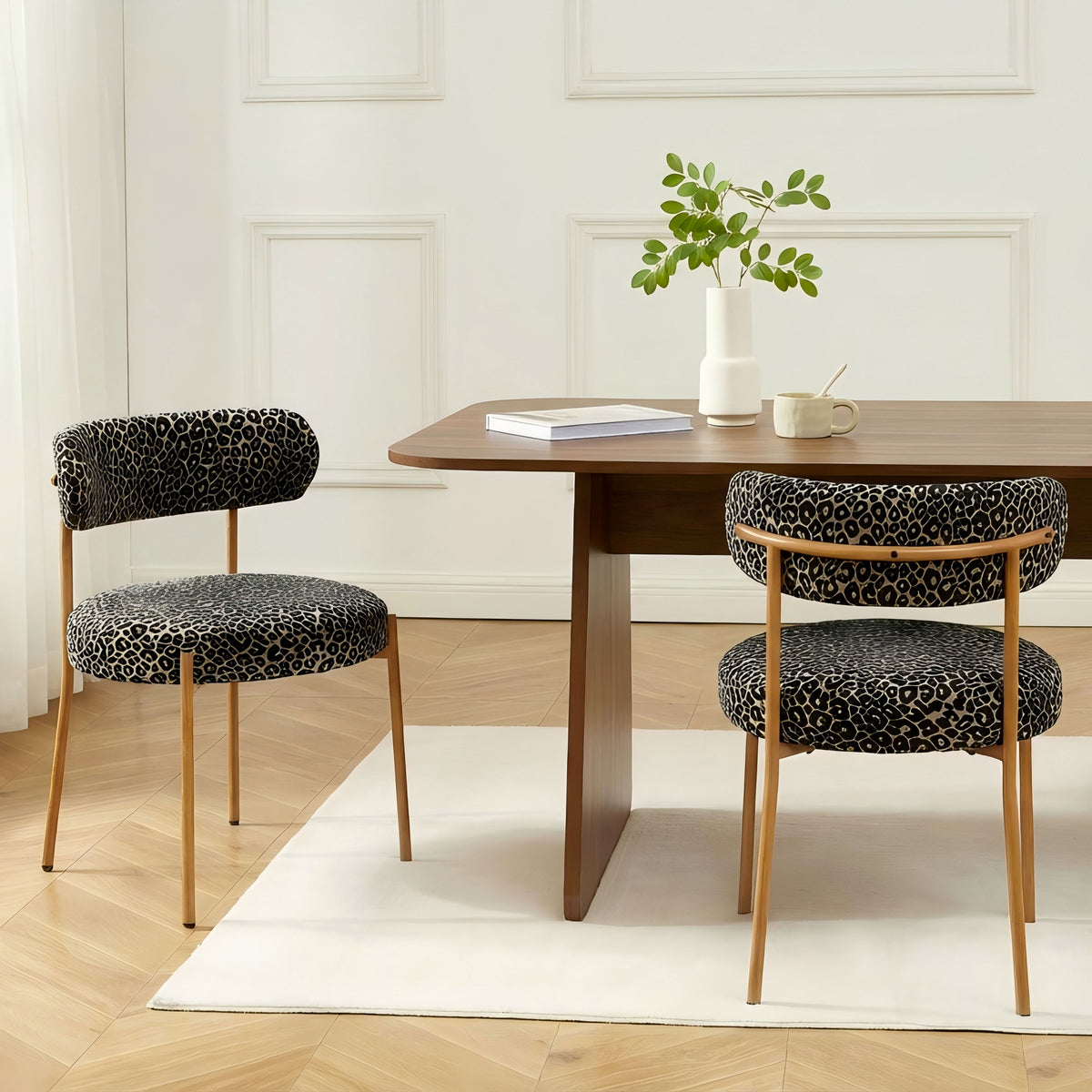 Lot de 2 chaises tissu imprimé léopard noir pieds métal finition bois