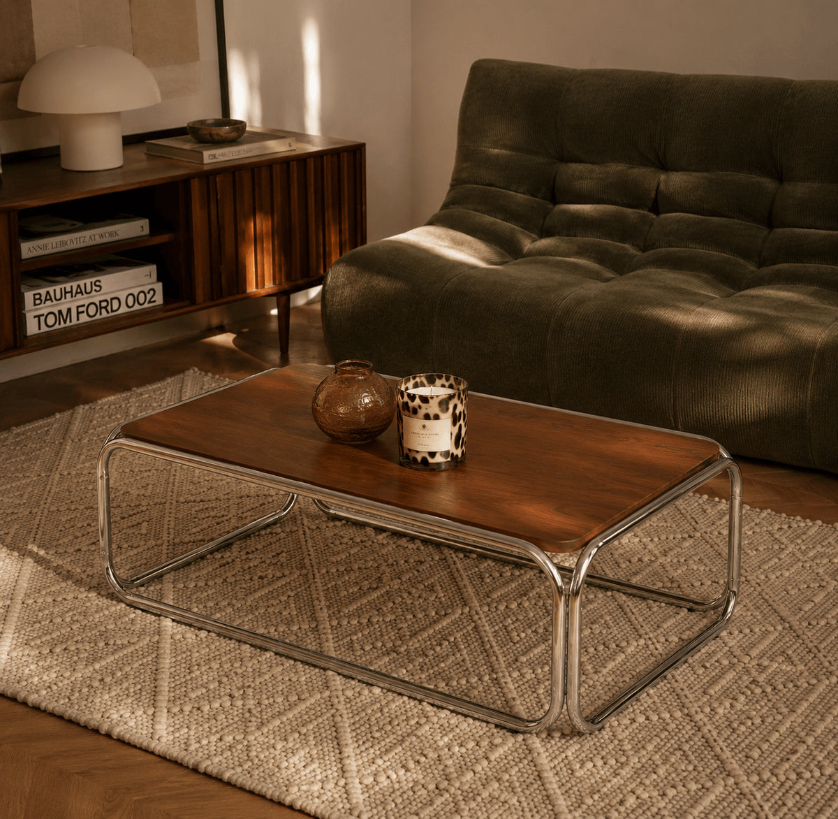 Table basse placage noyer structure en chrome