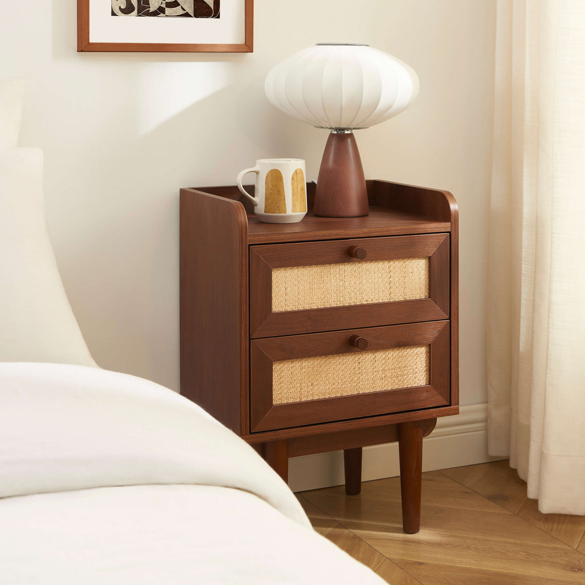 Table de chevet noyer et cannage