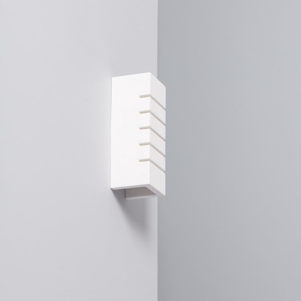Applique murale blanche design en résine H25