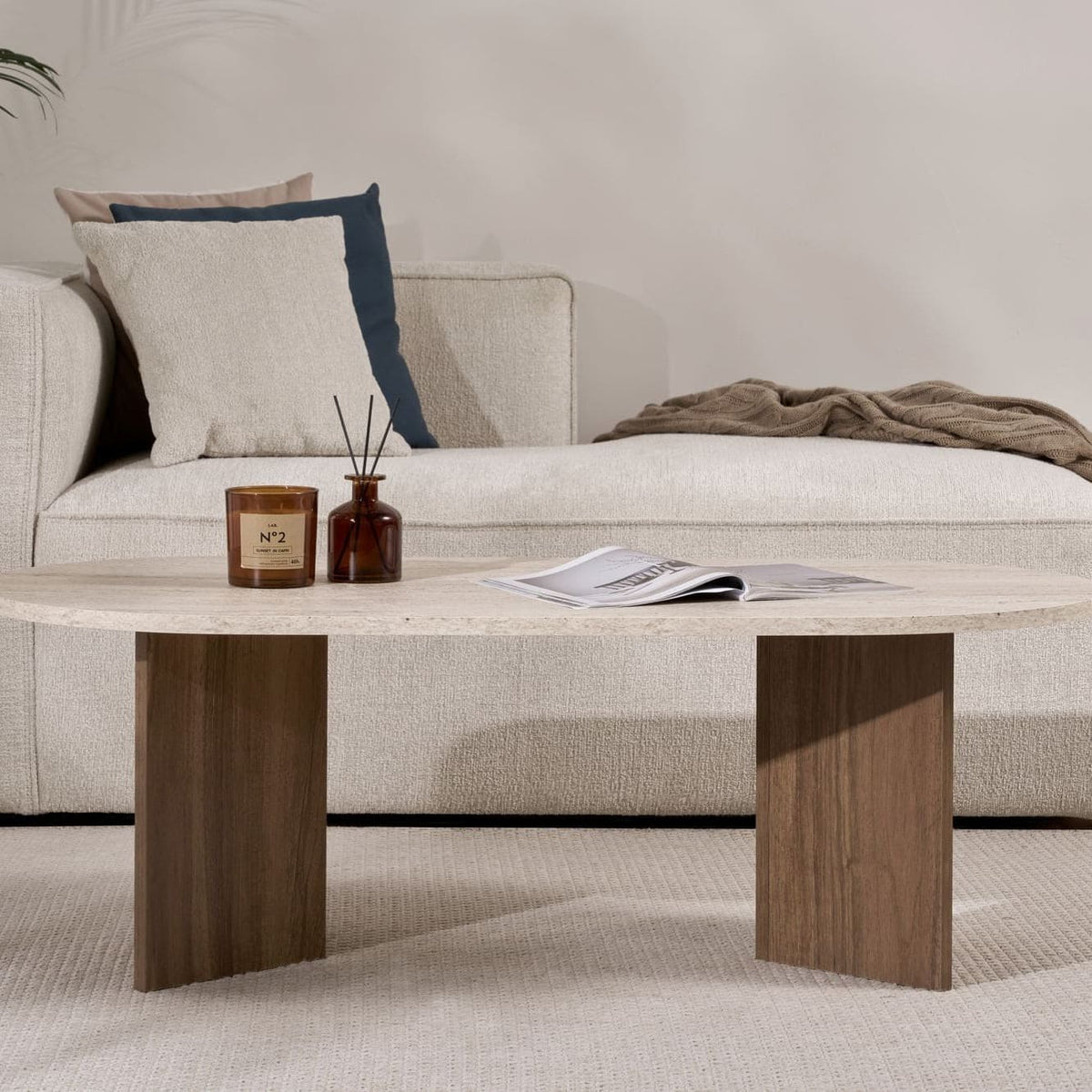 Table basse en bois effet travertin L120