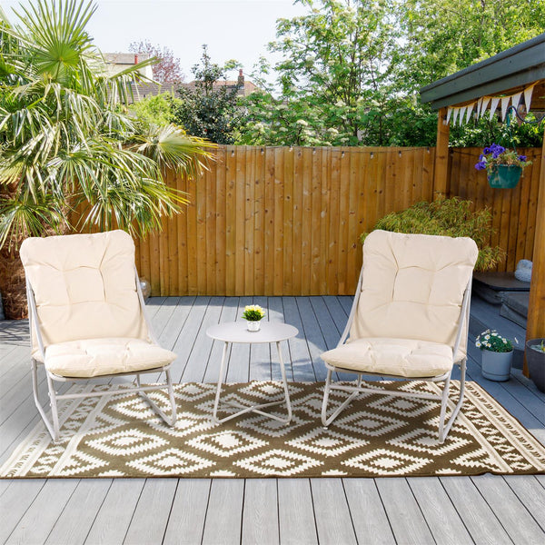 Conjunto de jardín de 3 piezas con 2 sillones y mesa de centro de metal blanco y cojines beige