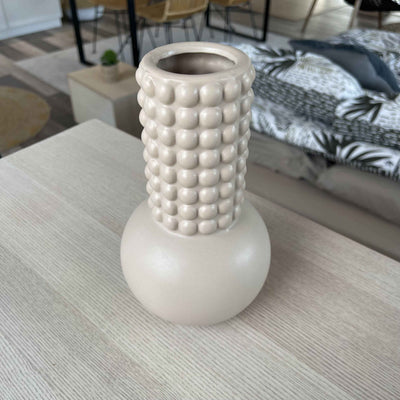 Vase en grès beige art déco H20