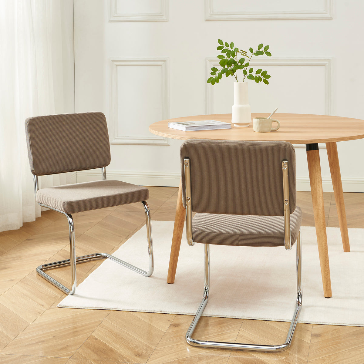 Lot de 2 chaises velours côtelé grège pieds métal chromé